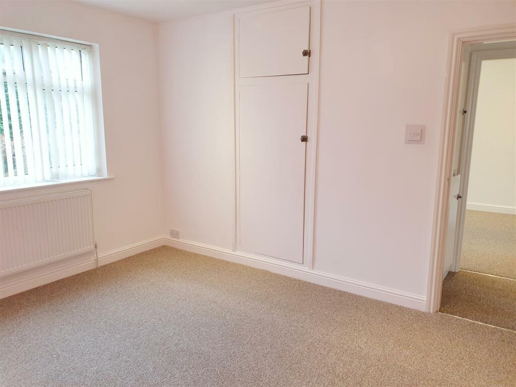 Master Bedroom1.jpg