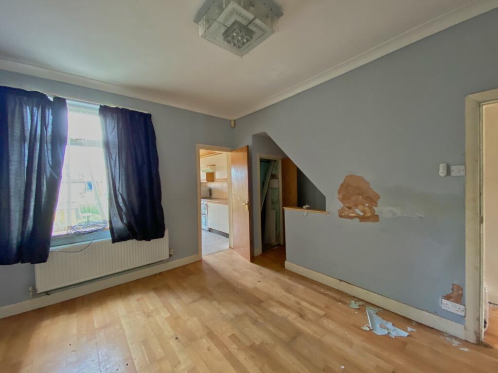 IMAGE 3