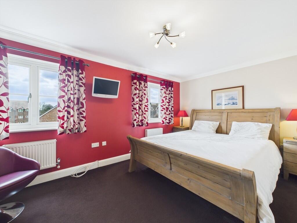 Main Bedroom 