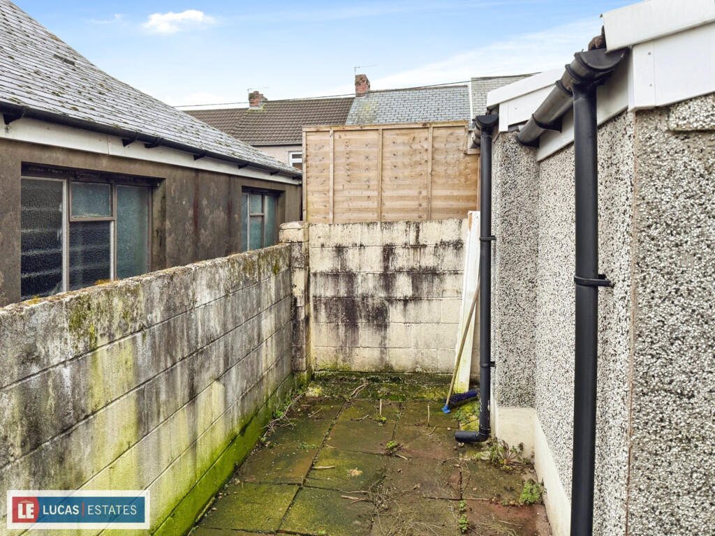 3a9c4832-image_pi...