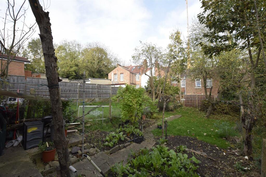 Rear garden copy.jpg