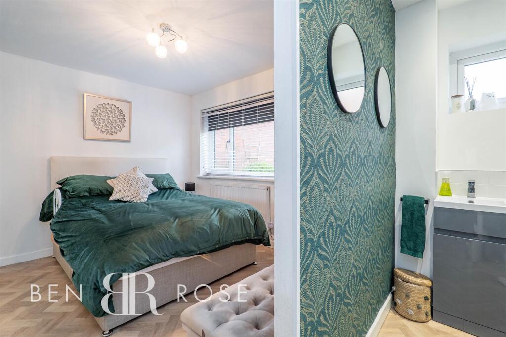 Master Bedroom/Ensuite