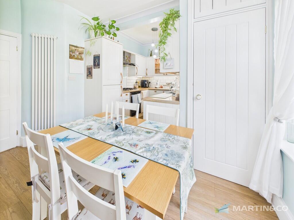 CAM02318G0-PR0487...