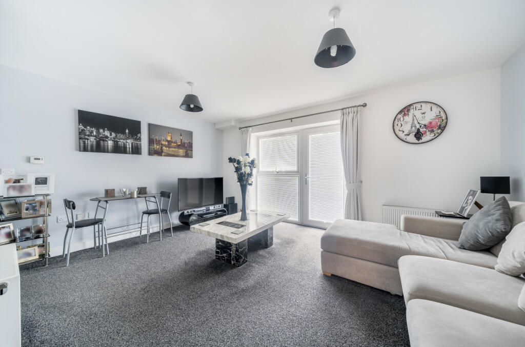 1311587-7-685d6de...