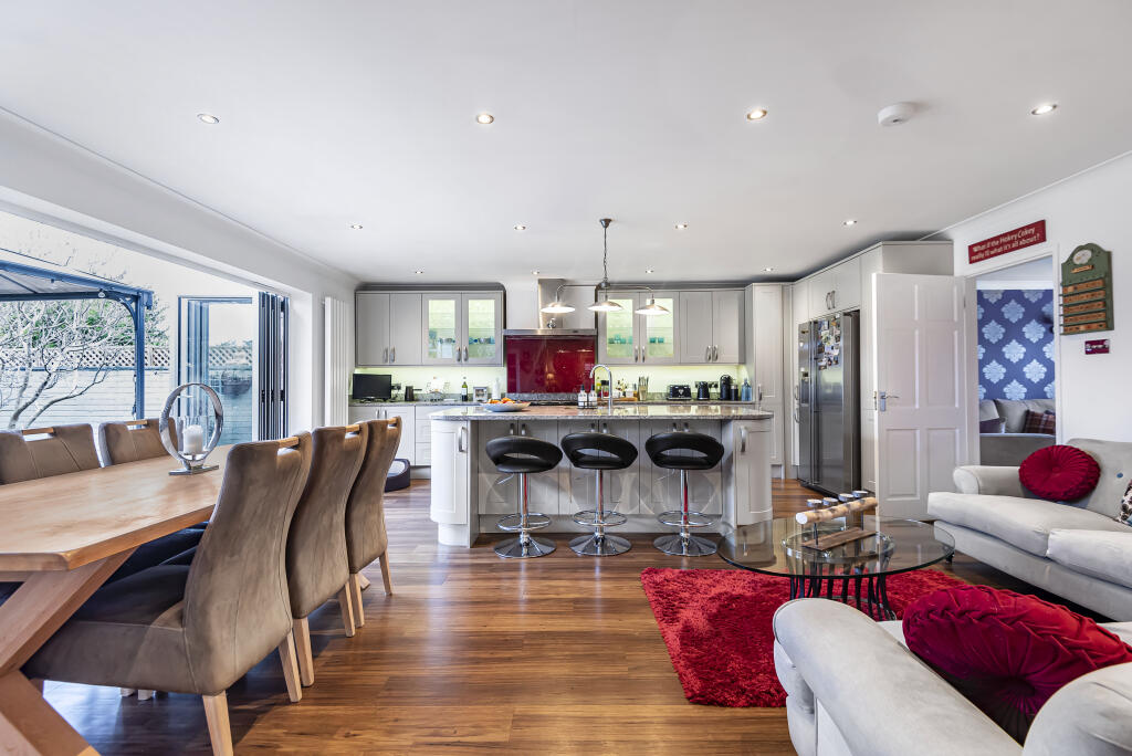 Open Plan Living/Dining/Kitchen