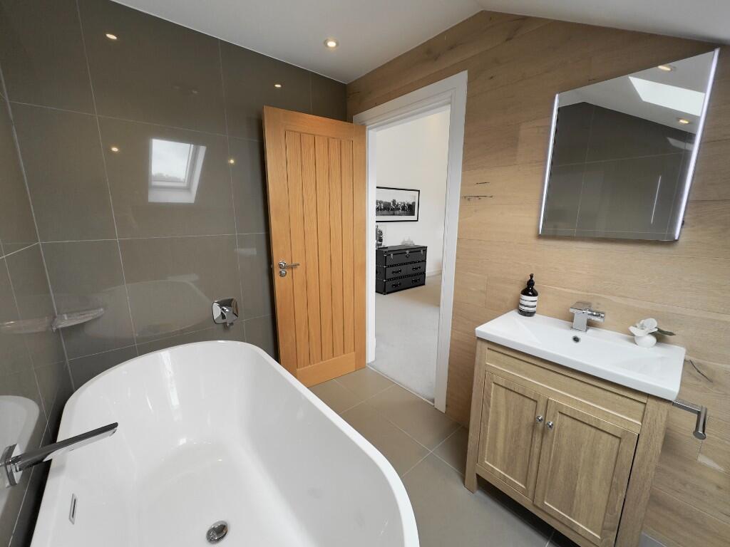 BEDROOM 3 EN-SUITE
