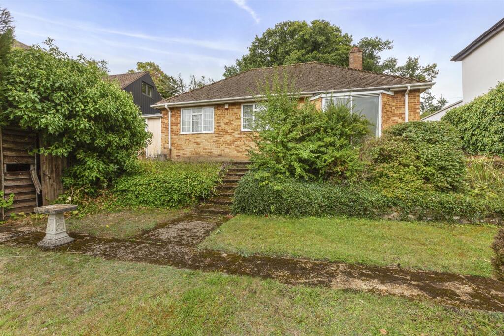 Marchwood, Hammersley Lane, HP13 7BY-12.jpg