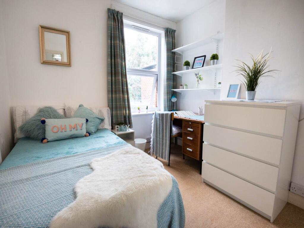 15_St_Martins_Road_C