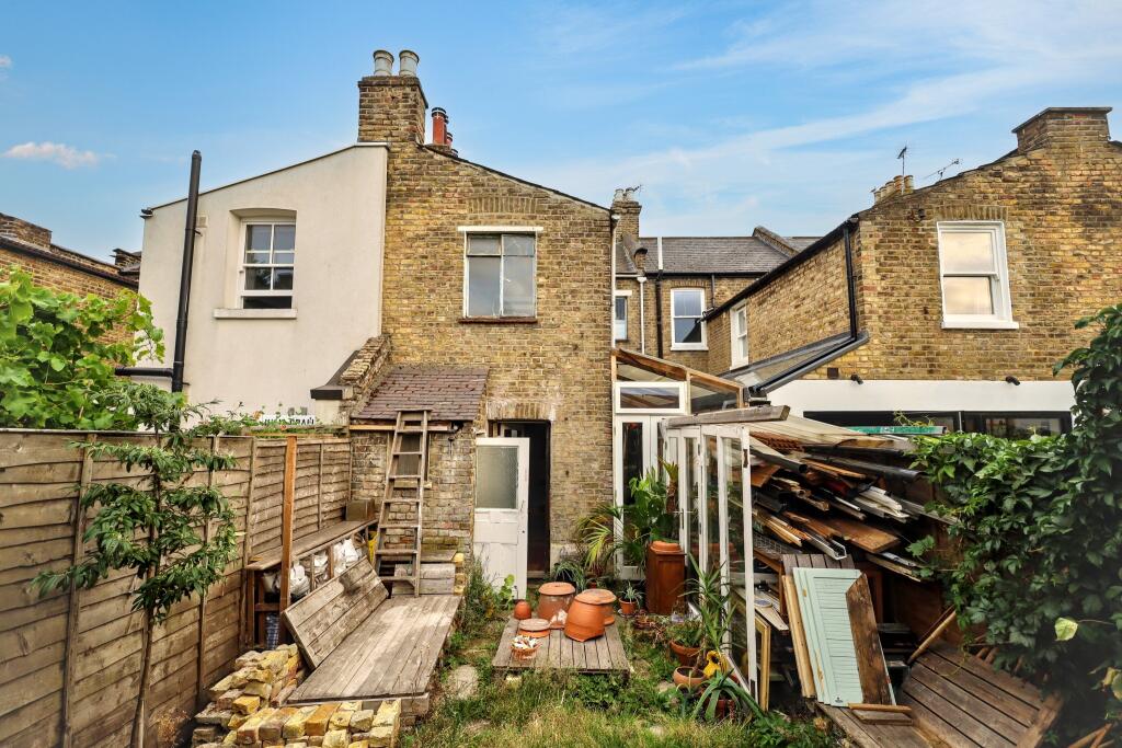 27 Colne Road, Clapton, London, E5 0HR