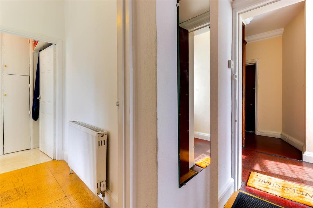 19. Bedroom to hallway.jpg