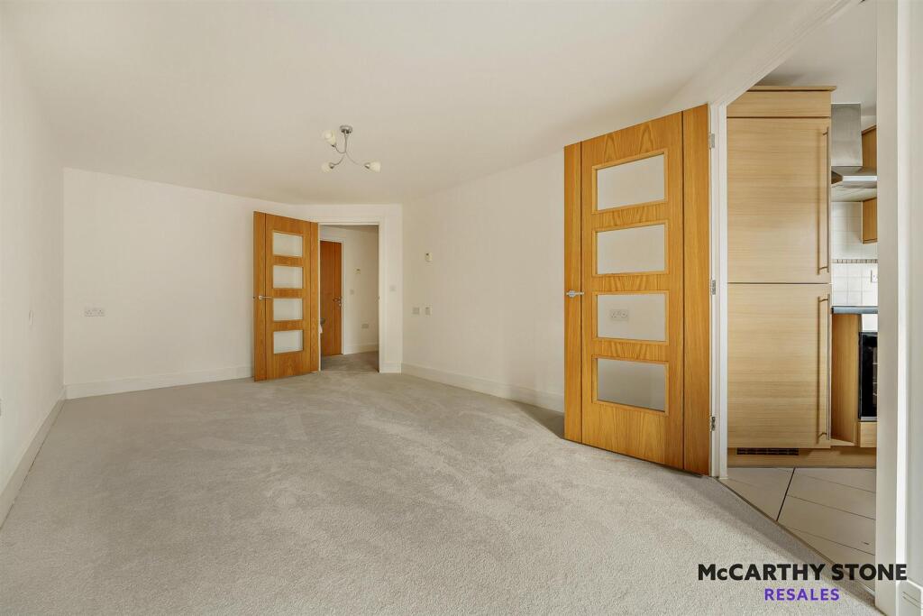 8629421-interior06-800.jpg