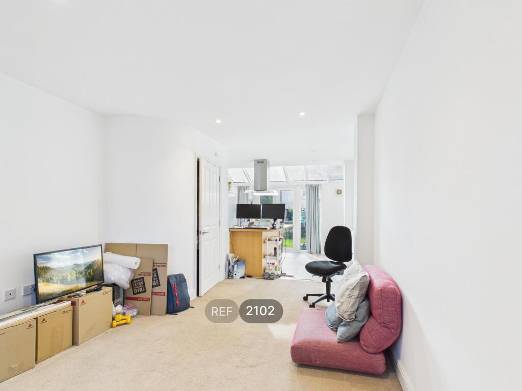 Kitchen / Living area