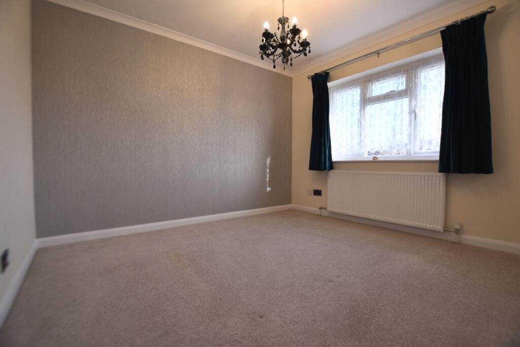 35 Friary Gardens main bedroom 2