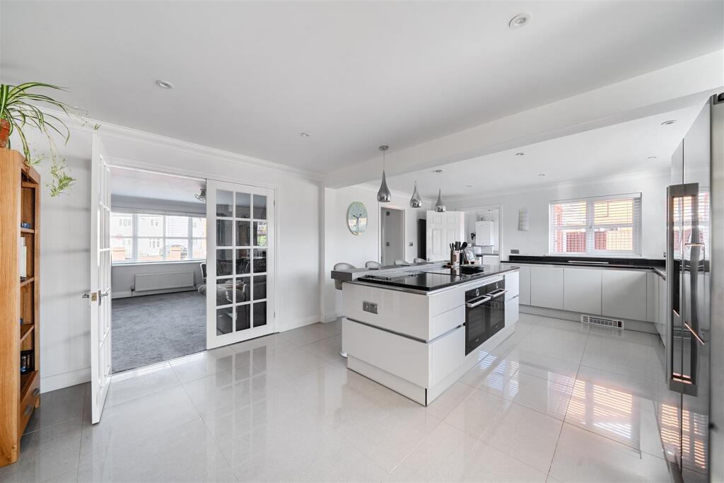 Kitchen/Breakfast