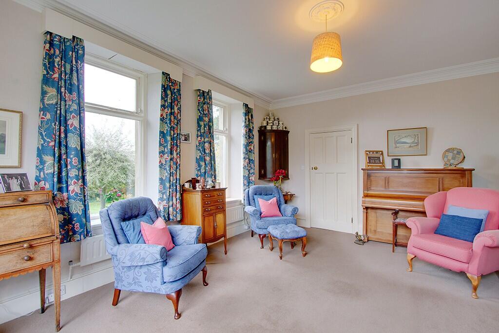 Sitting room 