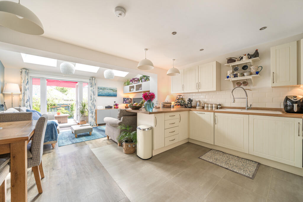 1330992-10-688a3b7442df3