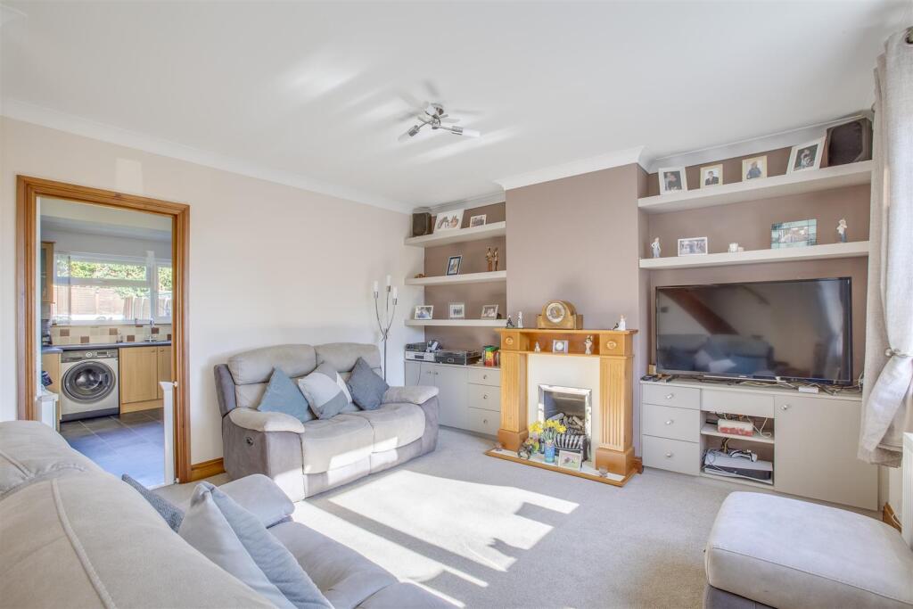 3 Jubilee Road, HP13 5TP-9.jpg
