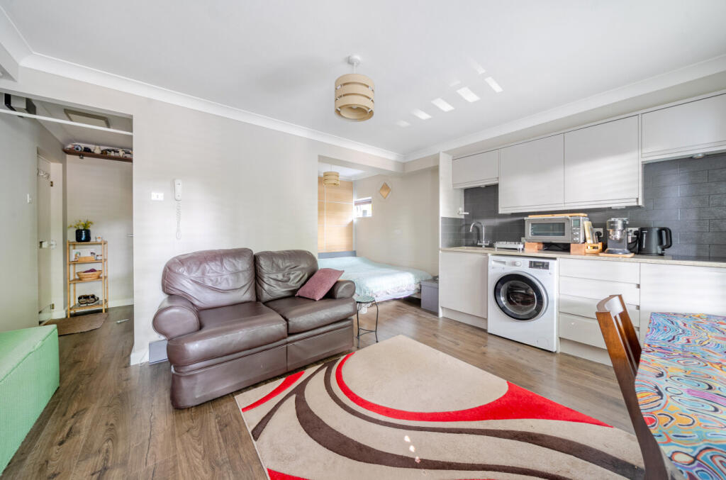 1313720-14-6853d7...