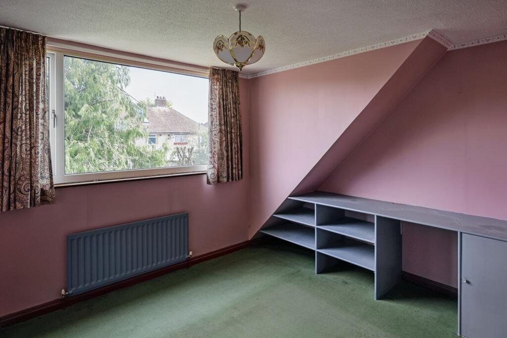 5 Conifer Close, Waterlooville, Hampshire PO8 8AF