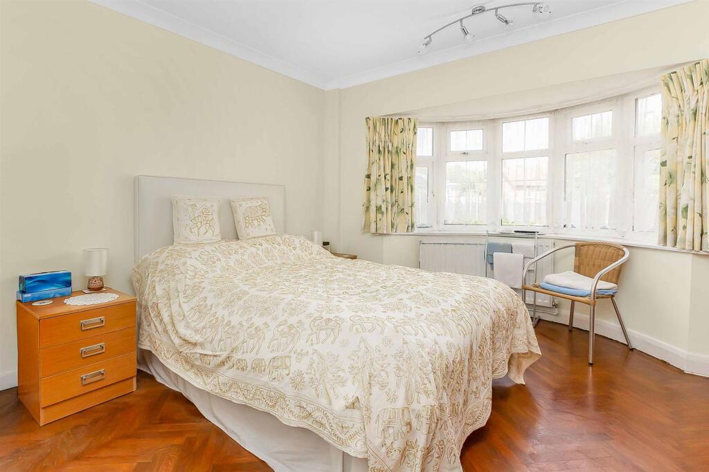 Mallards Dip, Badby Road West