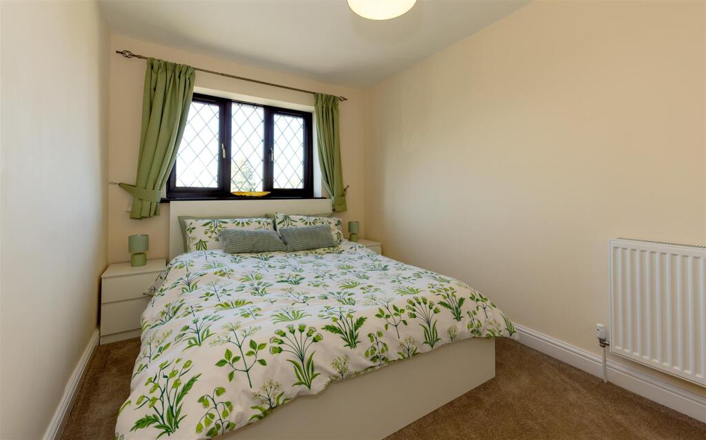 Bedroom 3.2 SAPL2312-CR3-20250409-DxO_DeepPRIME XD