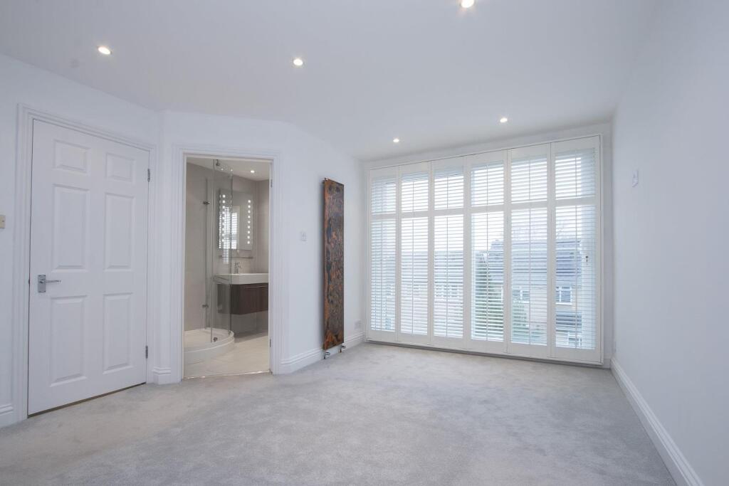 14 Hadleigh Drive, Sutton bedroom 5.jpg