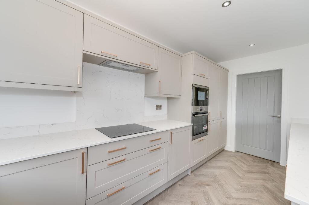 OPEN PLAN KITCHEN/DINER/LIVING ROOM