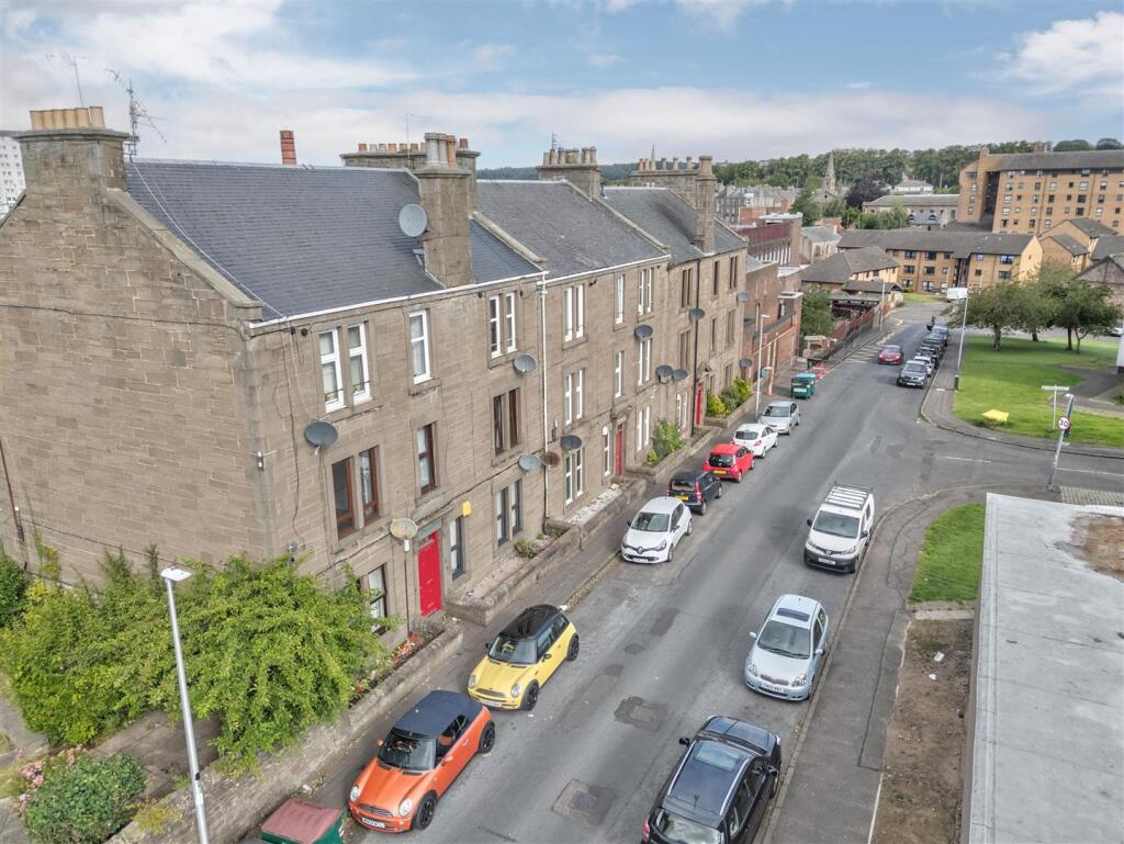 4 Grays Lane Dundee Reshoot-9.JPG