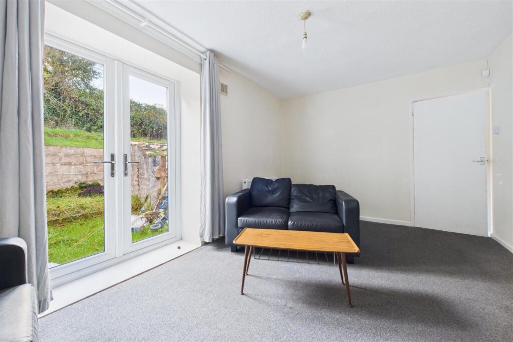 91 Redford Crescent, Withywood, Bristol BS13 8SA |