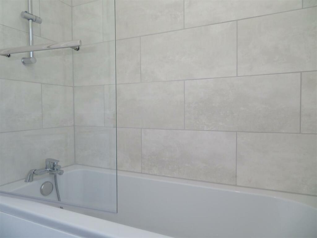 7 Newcome Bath.JPG