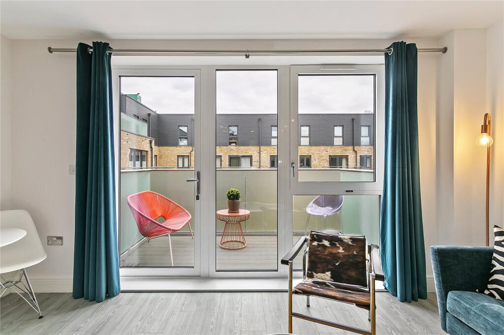 Swan Court, Swan Street, Isleworth, TW7