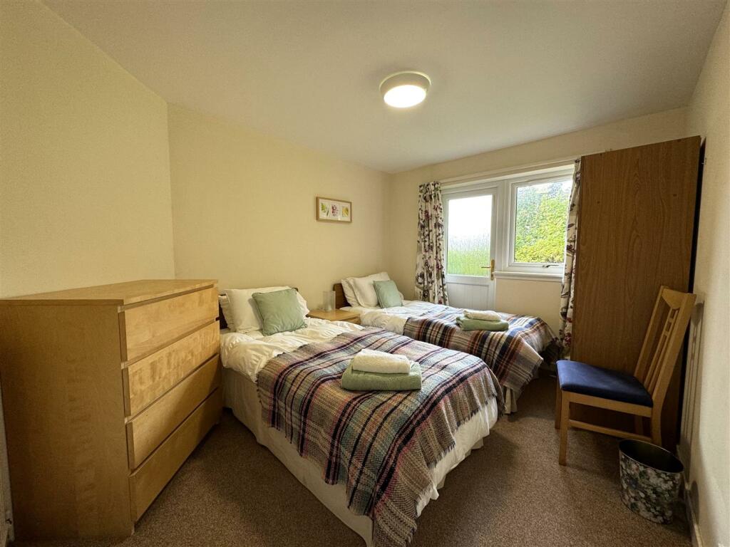 BEDROOM 4.JPG