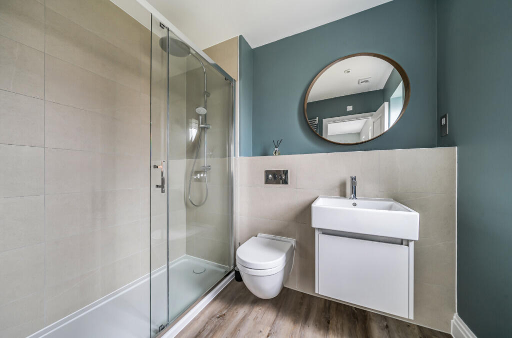 1327487-7-688b8d5...