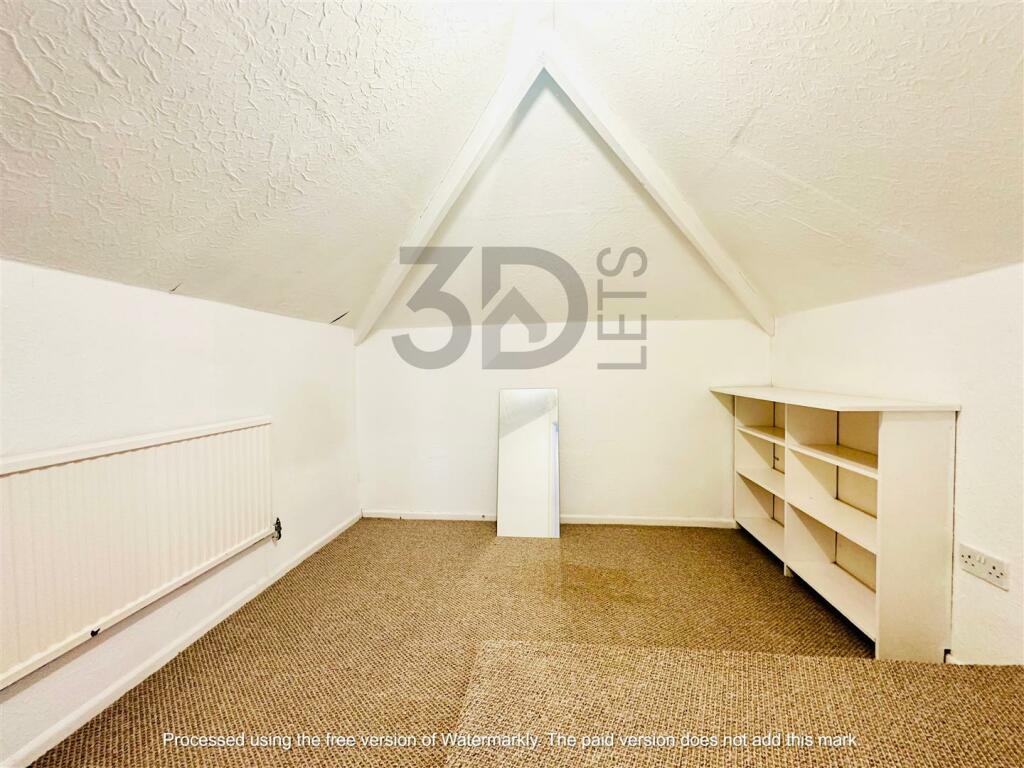 Room 10 Storage