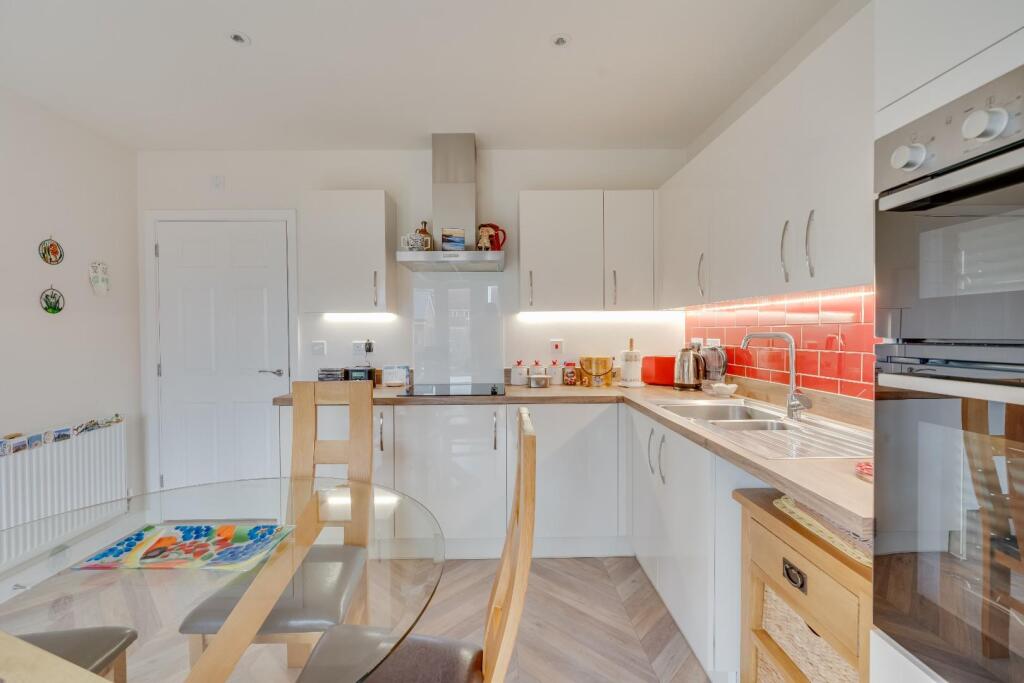 105 Moorhen rd -8.jpg