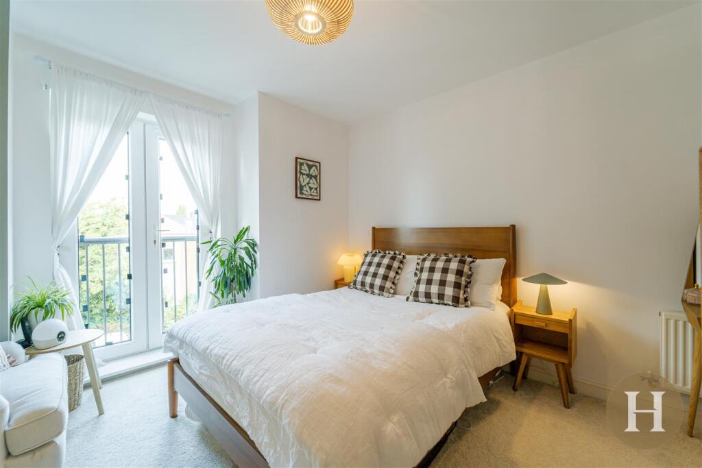 Hadleigh Estate Agents-22.jpg