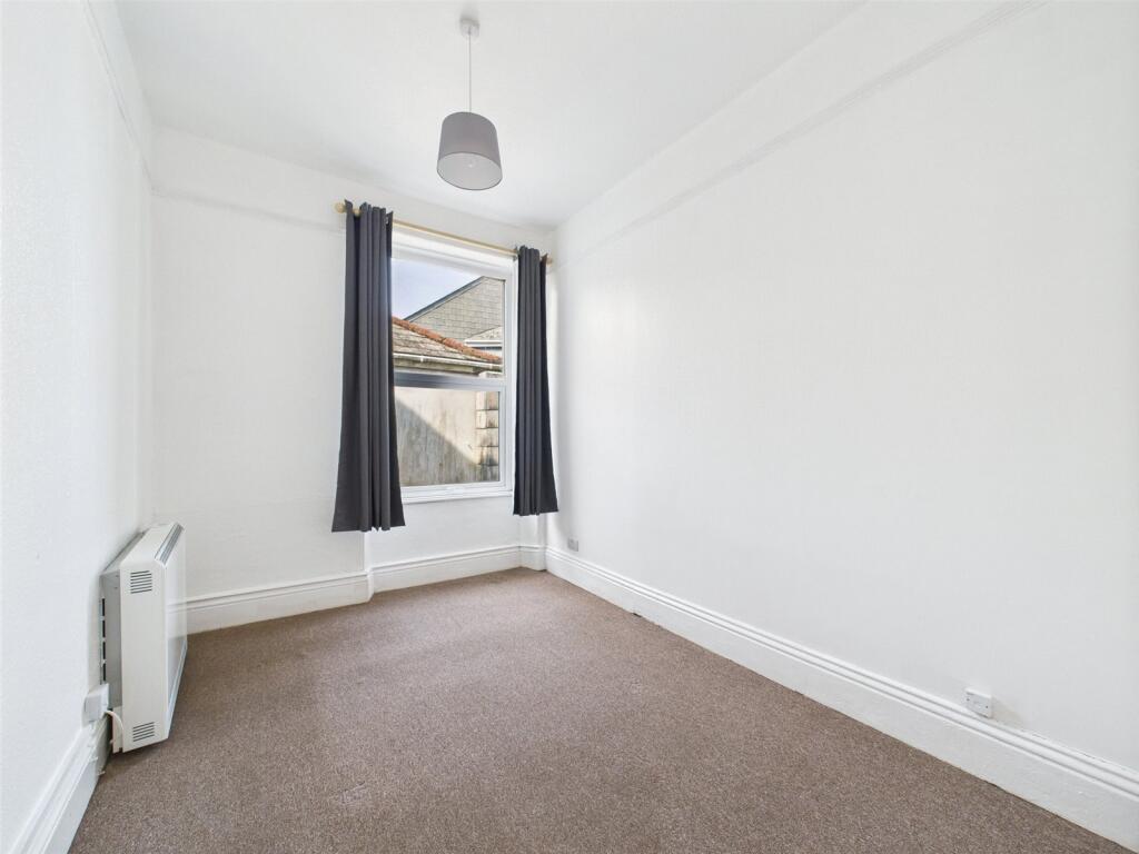 Flat B Bedroom