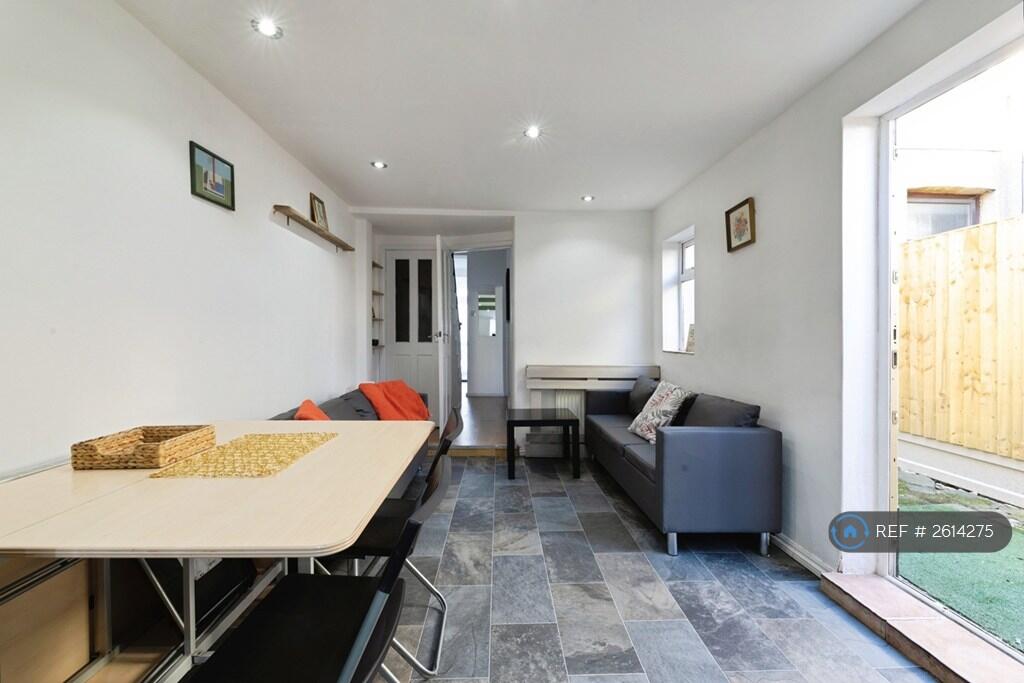 Dining / Living Area