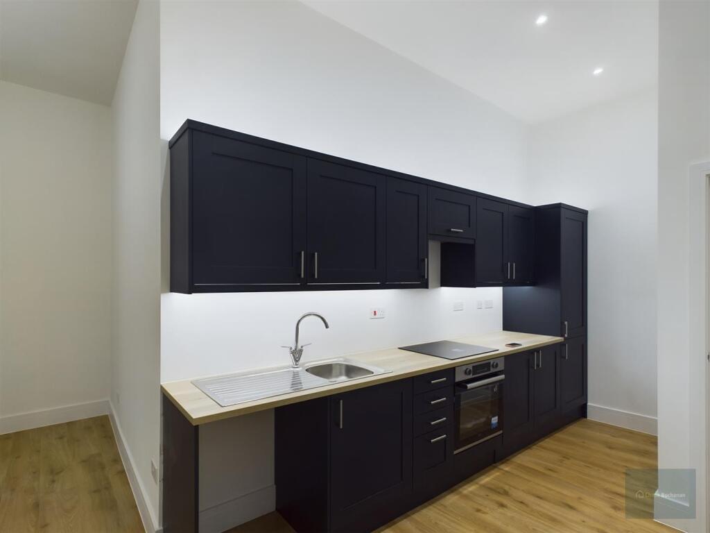 CAM03907G0-PR0052-ST