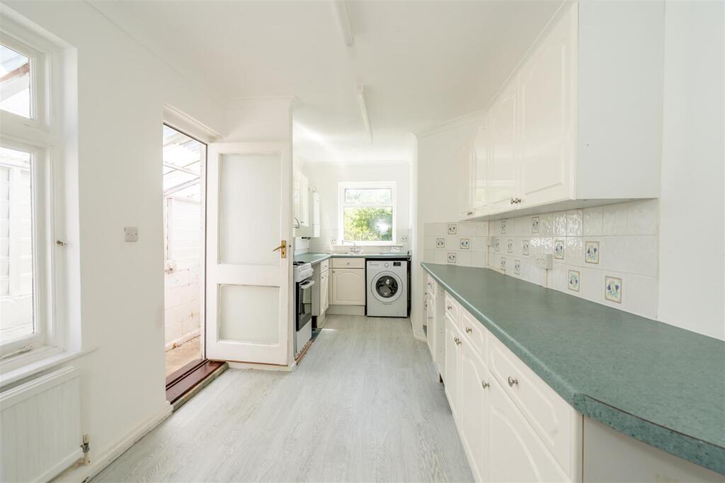 Kitchen Breakfast Room (2).jpg