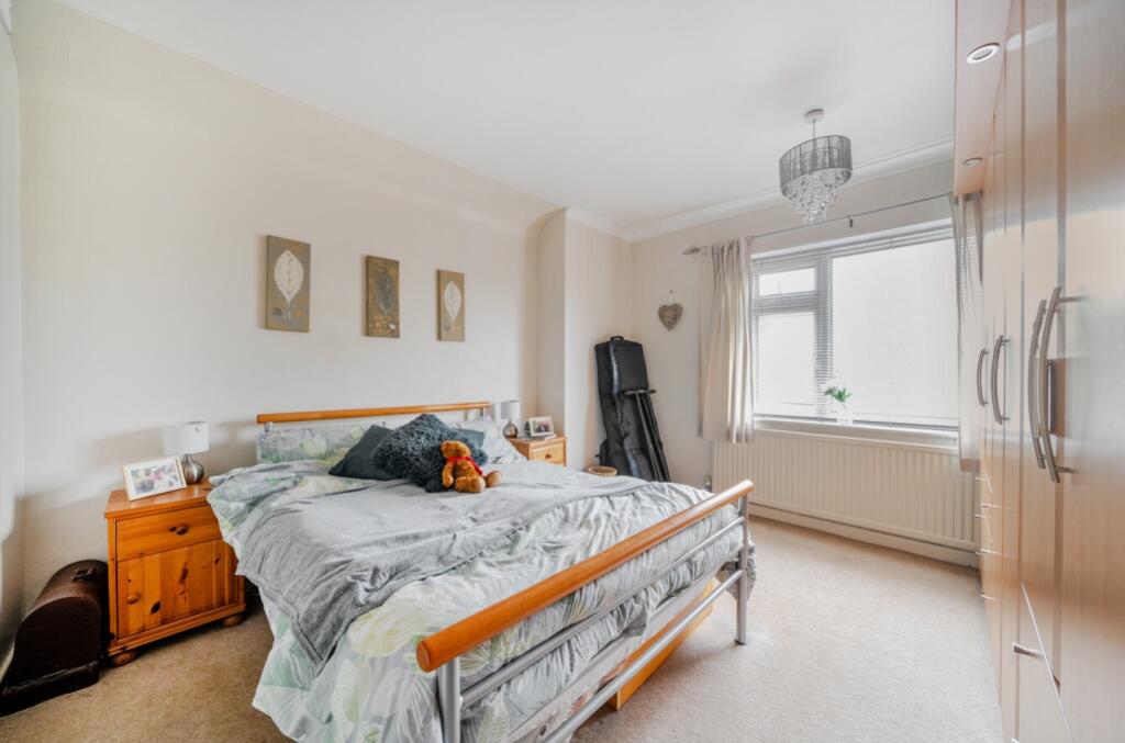 EweMove Harrogate Bedroom 1