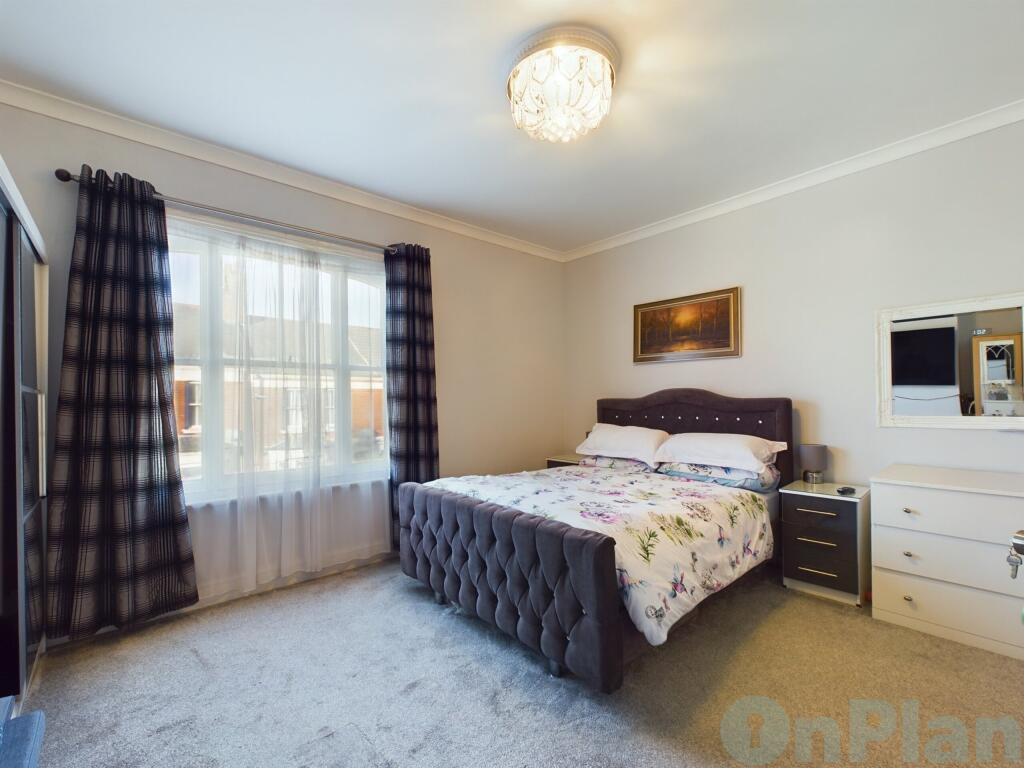 Bedroom 1 39 victoria street