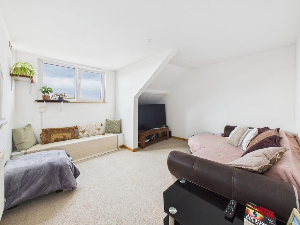 CAM03974G0-PR0113...