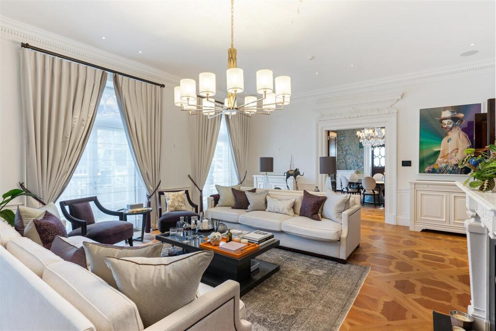 81912 Round Hill-21.jpg