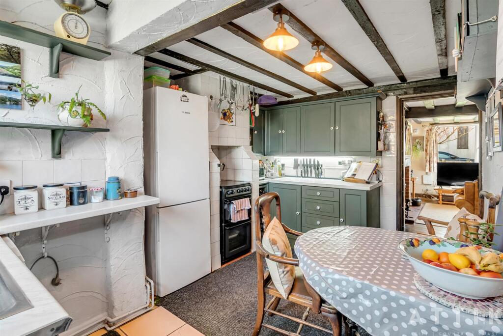 2 Town Farm Cottages IP19 0BE (11).jpg