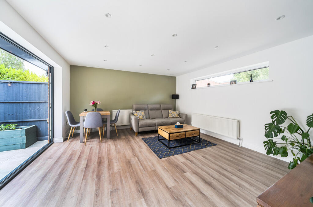 1343637-10-68a5e5...