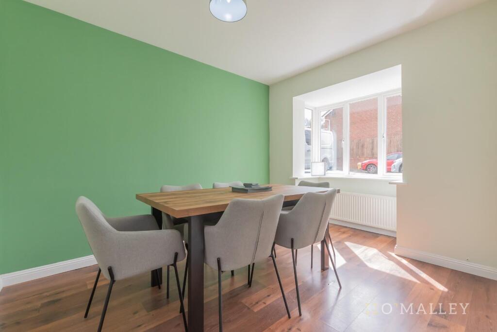 15. Dining Room 1.jpg