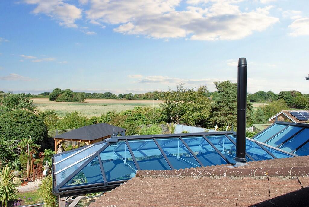 Aldringham roofto...