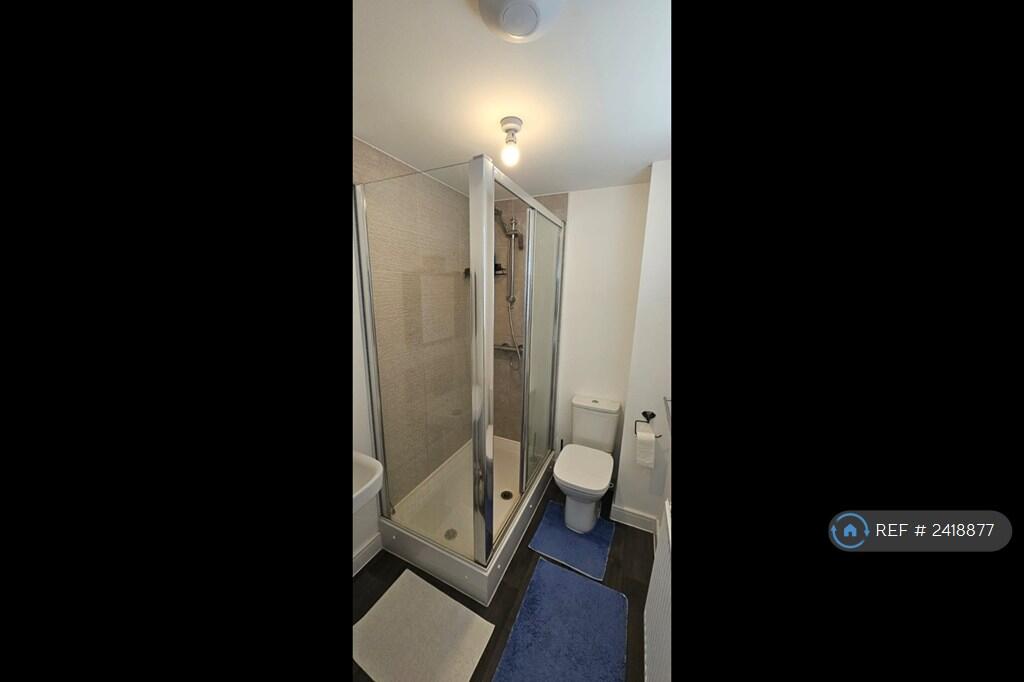 En Suite Bathroom 