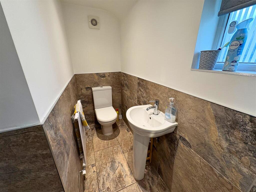 Cloakroom a (edit).jpg